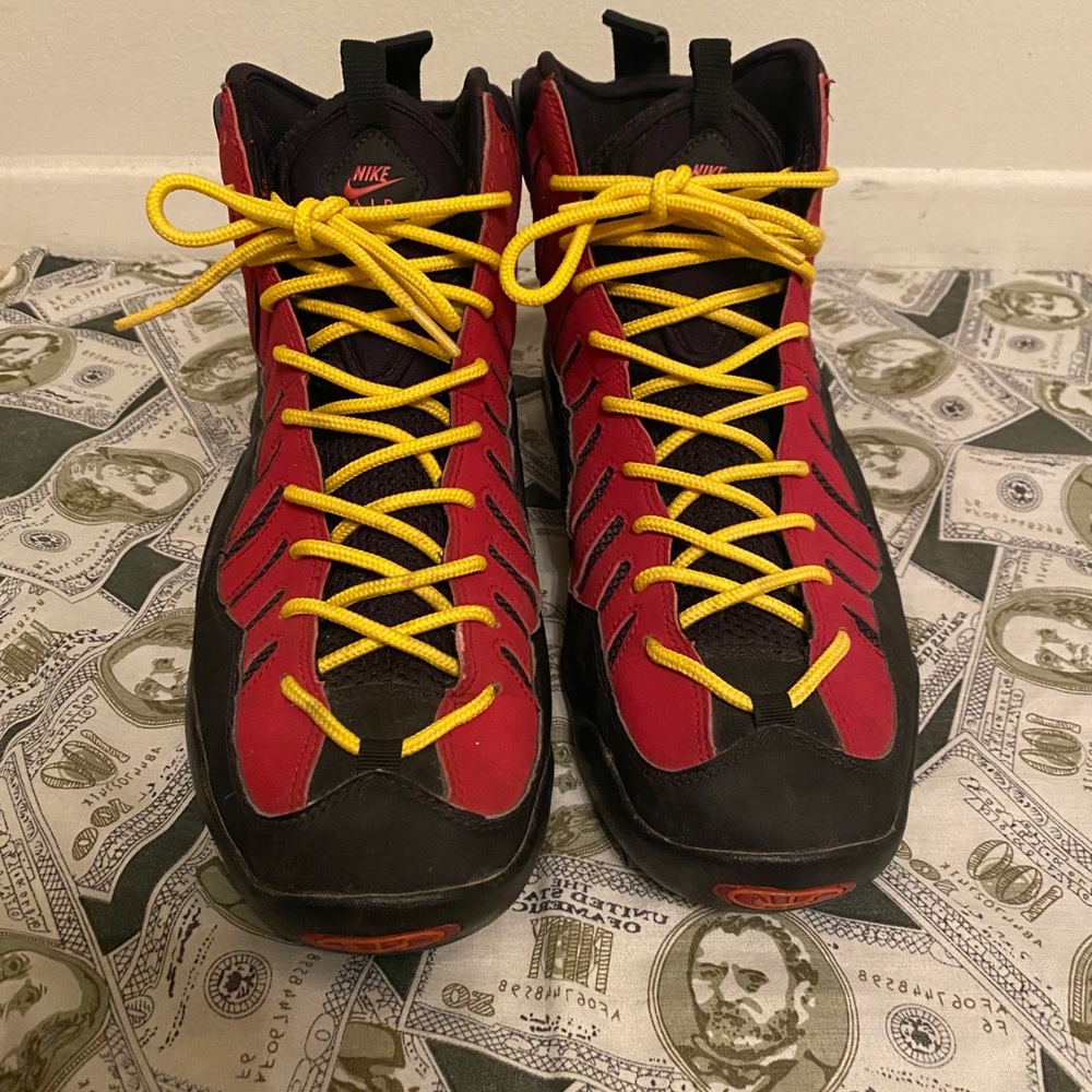 Nike air bakin size 11